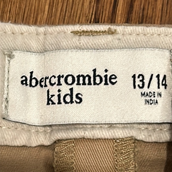Abercrombie & Fitch Boys Tan Jean Shorts Size 13/14 - Picture 3 of 4